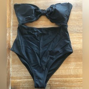 Women’s medium scalloped one piece